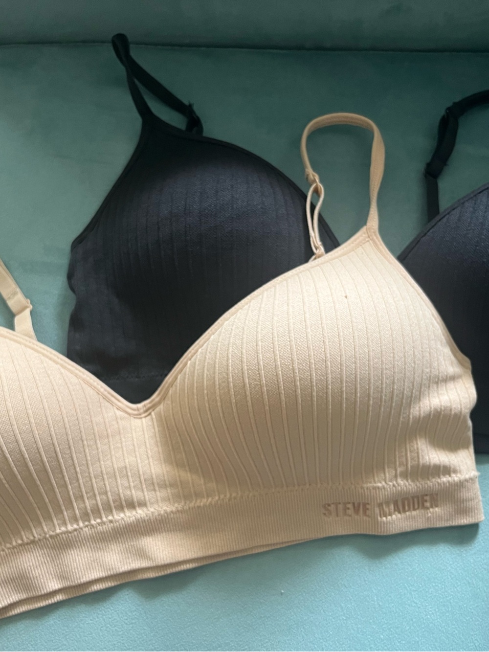 2 Steve Madden Ribbed Seamless Bra Duo in Beige and Black